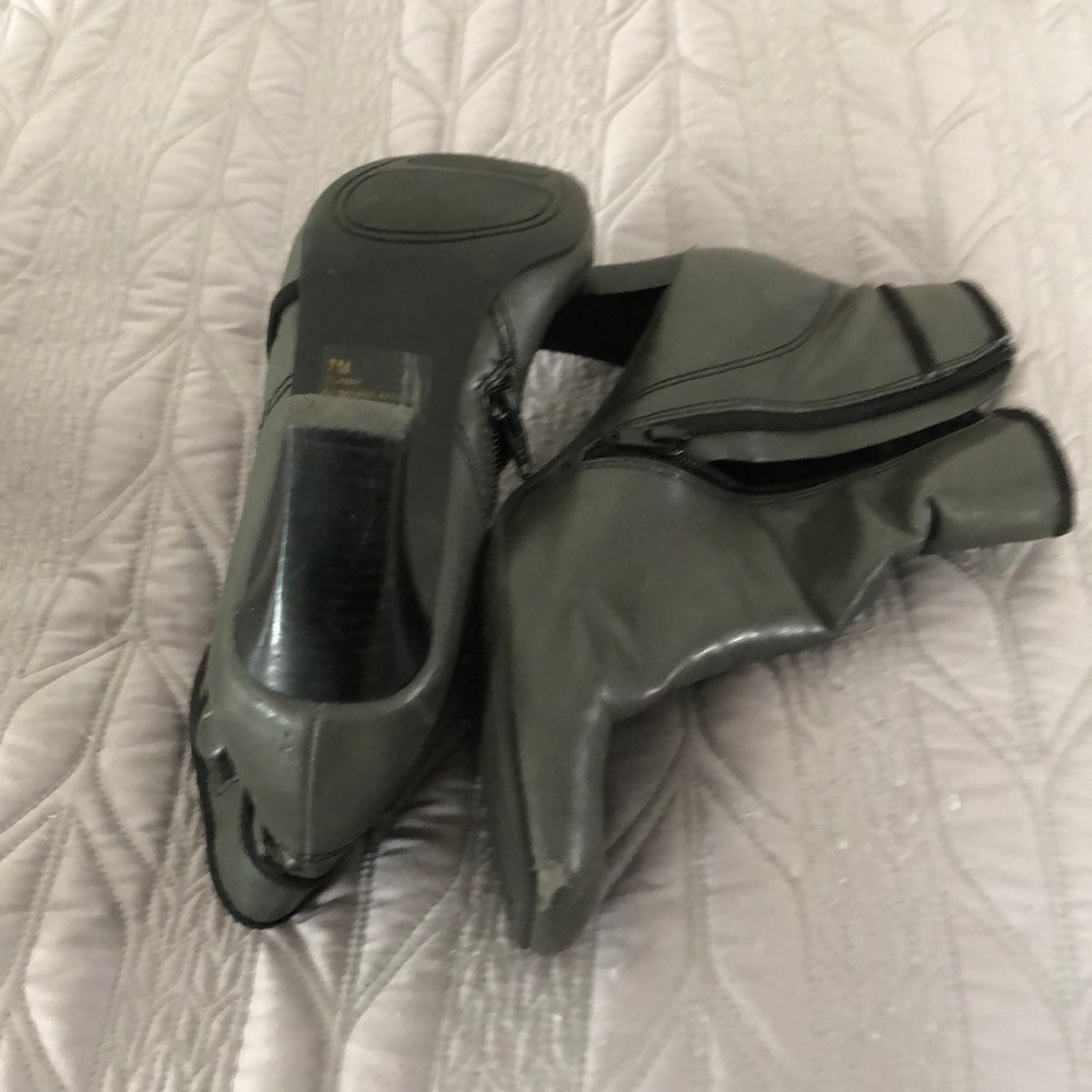 Women’s boots
